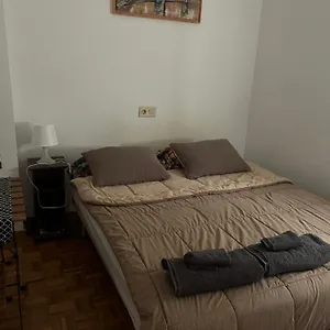  Apartment Habitacion Doble En Figueres